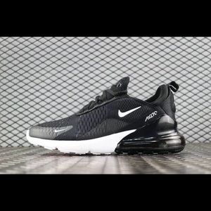 Nike Shoes - Nike air max 270 size 8.5 black Nike Shoes - Nike air max 270 size 8.5 black